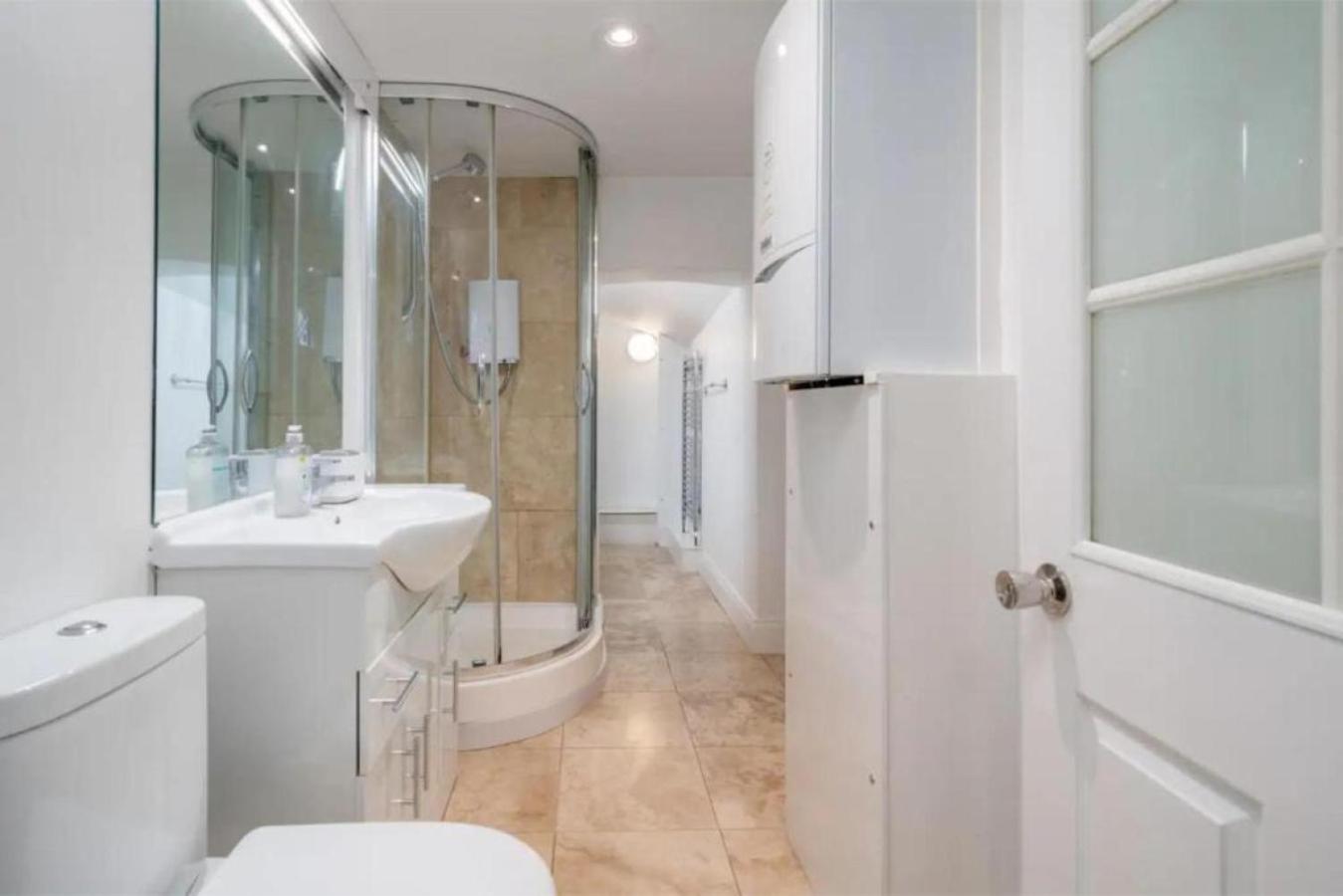 Stunning 2Bed 2Bath Apt In Earls Court Sleeps Six London Exterior photo