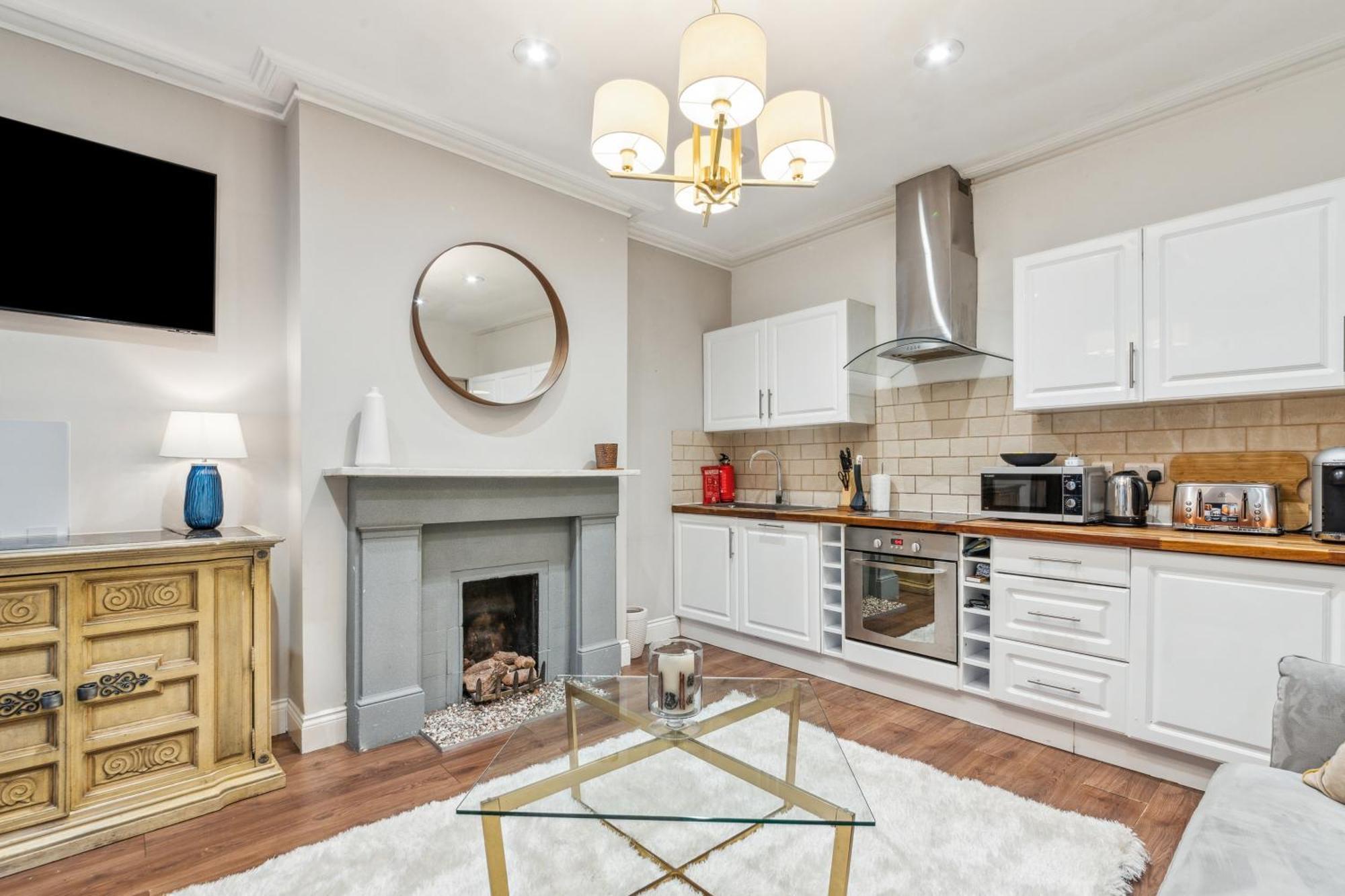 Stunning 2Bed 2Bath Apt In Earls Court Sleeps Six London Exterior photo
