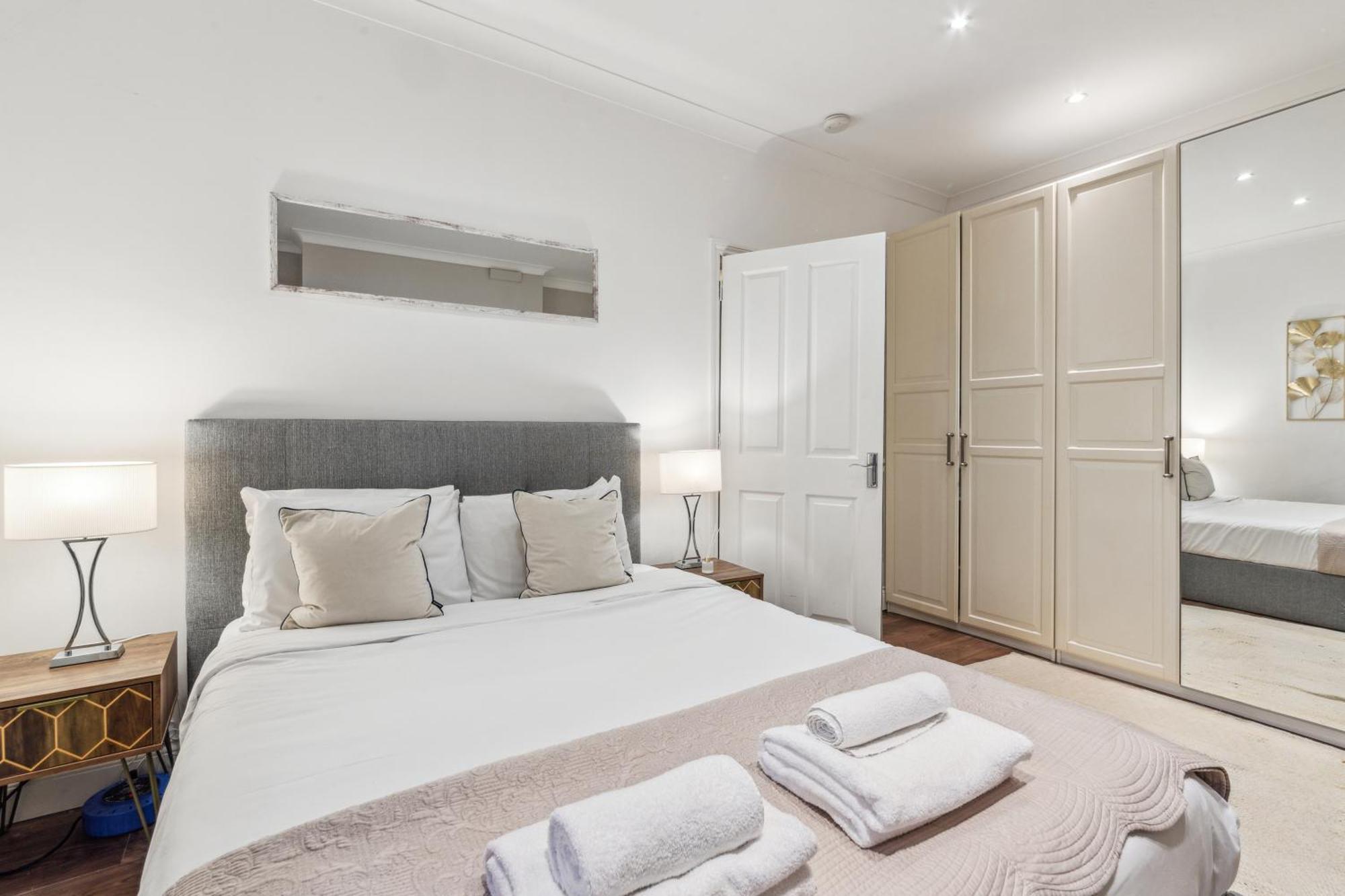 Stunning 2Bed 2Bath Apt In Earls Court Sleeps Six London Exterior photo