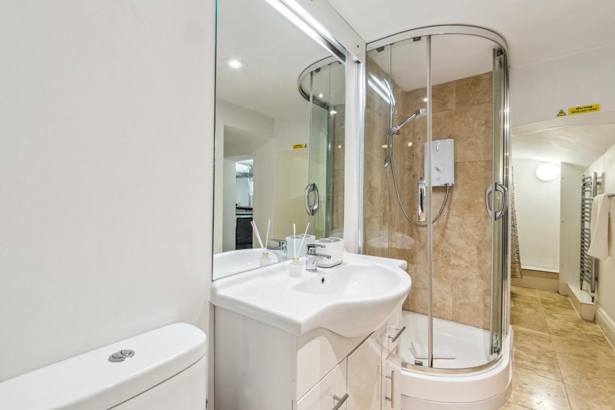 Stunning 2Bed 2Bath Apt In Earls Court Sleeps Six London Exterior photo
